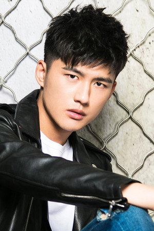 Wang Guangyuan in Song of Youth