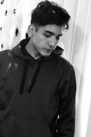 Alexis Adrián in Nicolás de Jesús' Now You See Me...