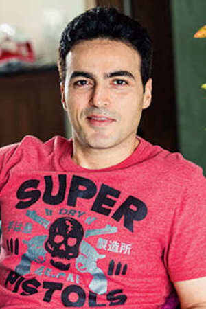 Ayaz Khan in Jaane Tu... Ya Jaane Na