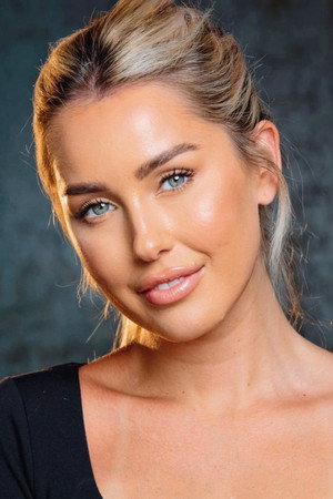 Karlee Eldridge in Alone in the Dark