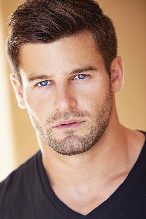 Ross Jirgl in Bodyguard Seduction