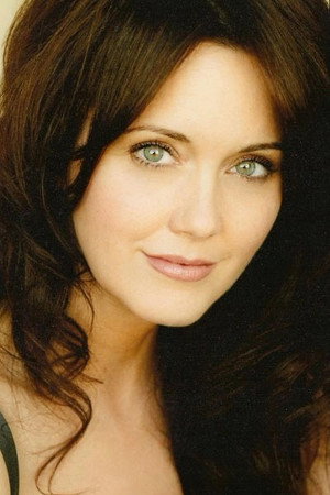 Julia Campbell in Poodle Springs