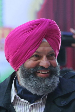 Shavinder Mahal in Gadaar: The Traitor