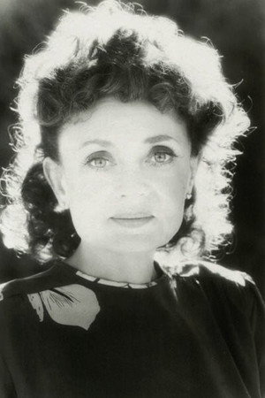 Jacquelyn Hyde in Queen of the Stardust Ballroom
