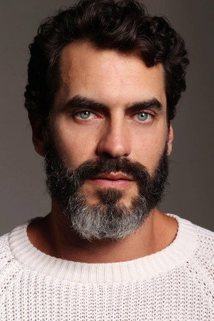 Nikolas Antunes in Loop