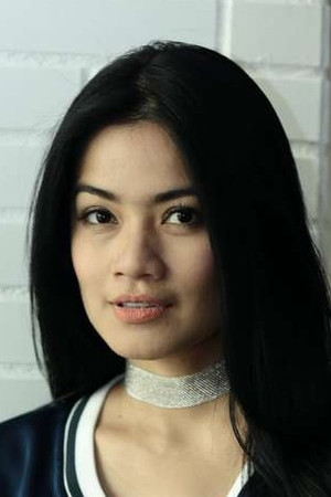 Titi Kamal in What's Up with Cinta?
