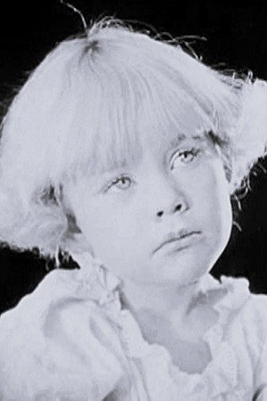 Anna Mae Bilson in Now or Never