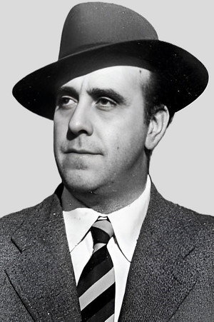 Manolo Morán in Carmen and the Reds