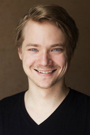 Sven Schelker in Measures of Men