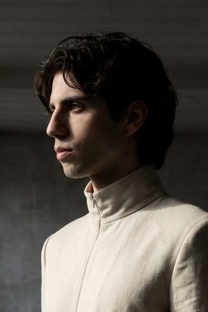 Pedro Flynn in Lucid