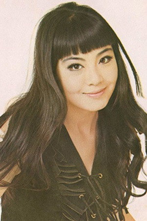 Reiko Oshida in Yakuza on Foot