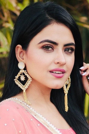 Simi Chahal in Hoshiar Singh