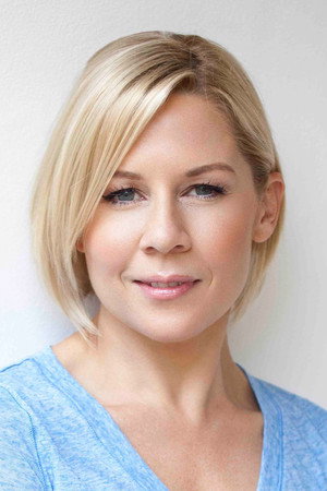Gigi Edgley in Quantum Apocalypse