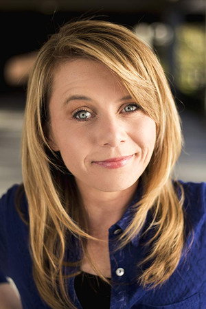 Sarah Kent in Bookworm and the Beast