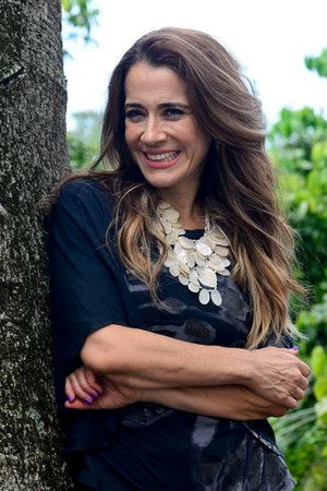 Luisa de los Ríos in Victoria, and the Pursuit of Happiness