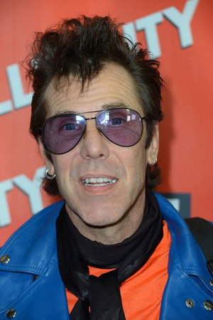 Slim Jim Phantom in Man in the Camo Jacket