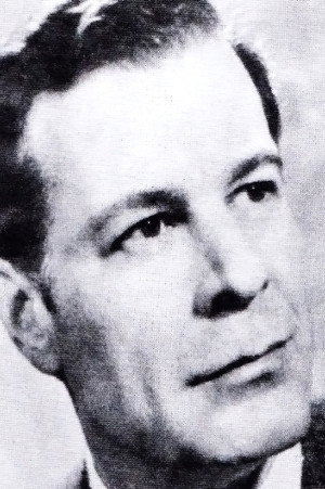 Dimitris Koukis in Arseniko kai palia dantela