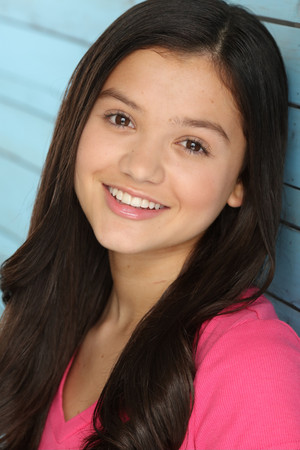 Jaynee-Lynne Kinchen in Enchanted Christmas