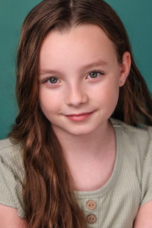 Lucy Capri in Fractured