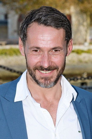 Julien Boisselier in Don't Worry, I'm Fine