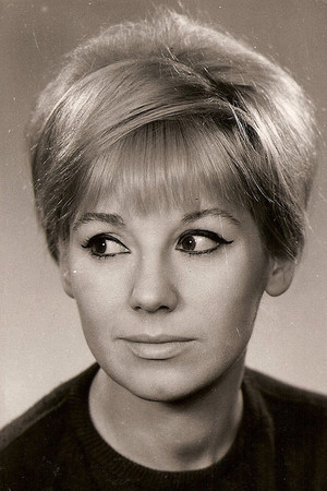 Dorottya Géczy in Cha-Cha-Cha
