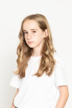 Emma Moya in Juego de damas