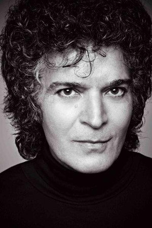 Gino Vannelli in Gino Vannelli - Live In LA