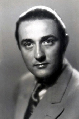 Enrique Rambal in The Exterminating Angel