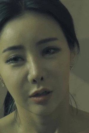 Sung Hye in 18 Year Old Muscle Queen Seong-hye's Sex Scandal