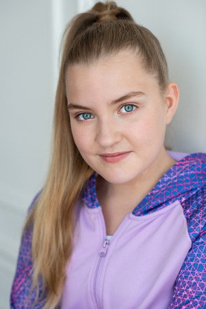 Lily Bowen in Miracle on Christmas