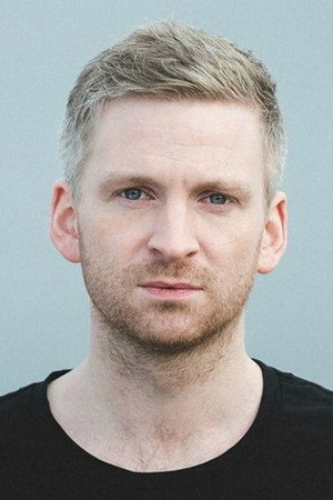 Ólafur Arnalds in Where's the Snow?!