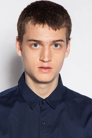 Sebastián Aguirre in Velvet