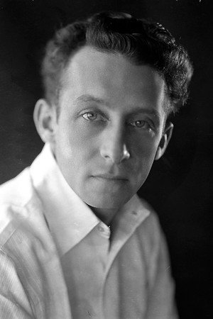 Raymond Hatton in The Crystal Gazer