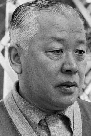 Eijirō Yanagi in The Mad Fox