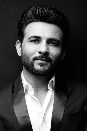 Harish Verma in Drame Aale