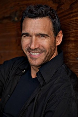 Adrian Paul in Alien Outpost