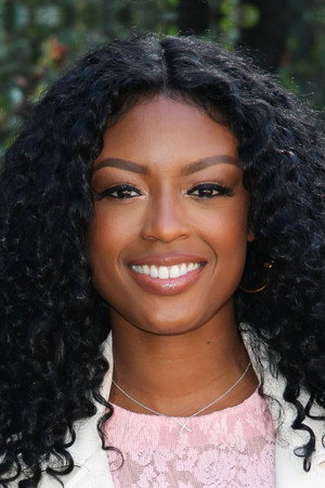 Javicia Leslie in Kat