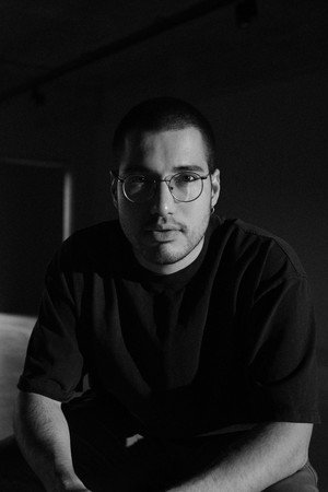 Deniz Göçmen in Truffle