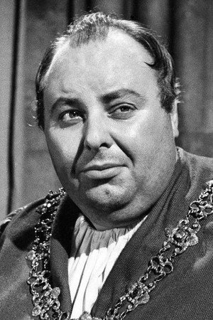 Willoughby Goddard in Inn for Trouble