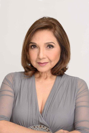 Chanda Romero in When I Met U