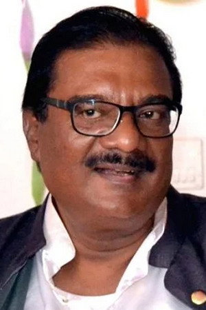 Deepak Shirke in Sar Kati Laash