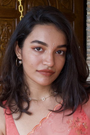 Harini Sundararajan in Honeysuckle