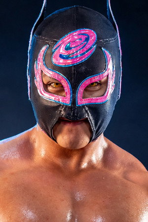 Neón in CMLL Dia De Muertos Viernes Espectacular