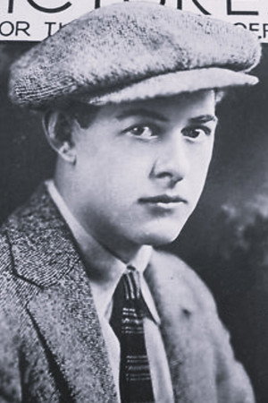 Raymond Cannon in Mary of the Movies