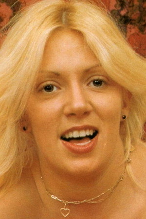 Nadine Roussial in Ursula l'esclave de l'amour