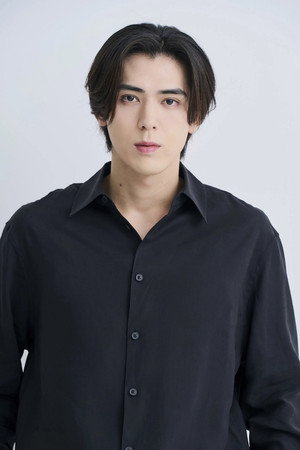 Sho Kato in Stage Play Requiem of the Rose King
