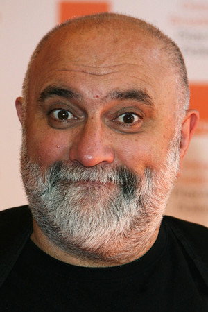 Alexei Sayle in Reckless Kelly
