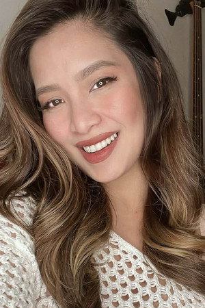Mich Liggayu in Stranded