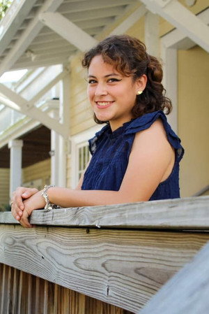 Mayela Zepeda in La Femme