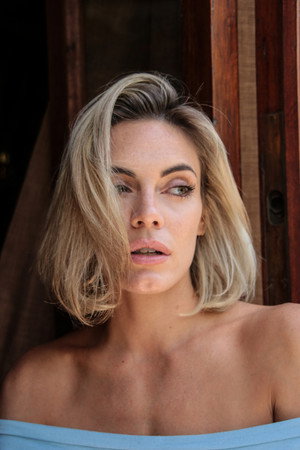 Emilia Attías in Contrasangre
